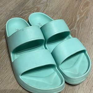 Turquoise Old Navy Slides Size 7